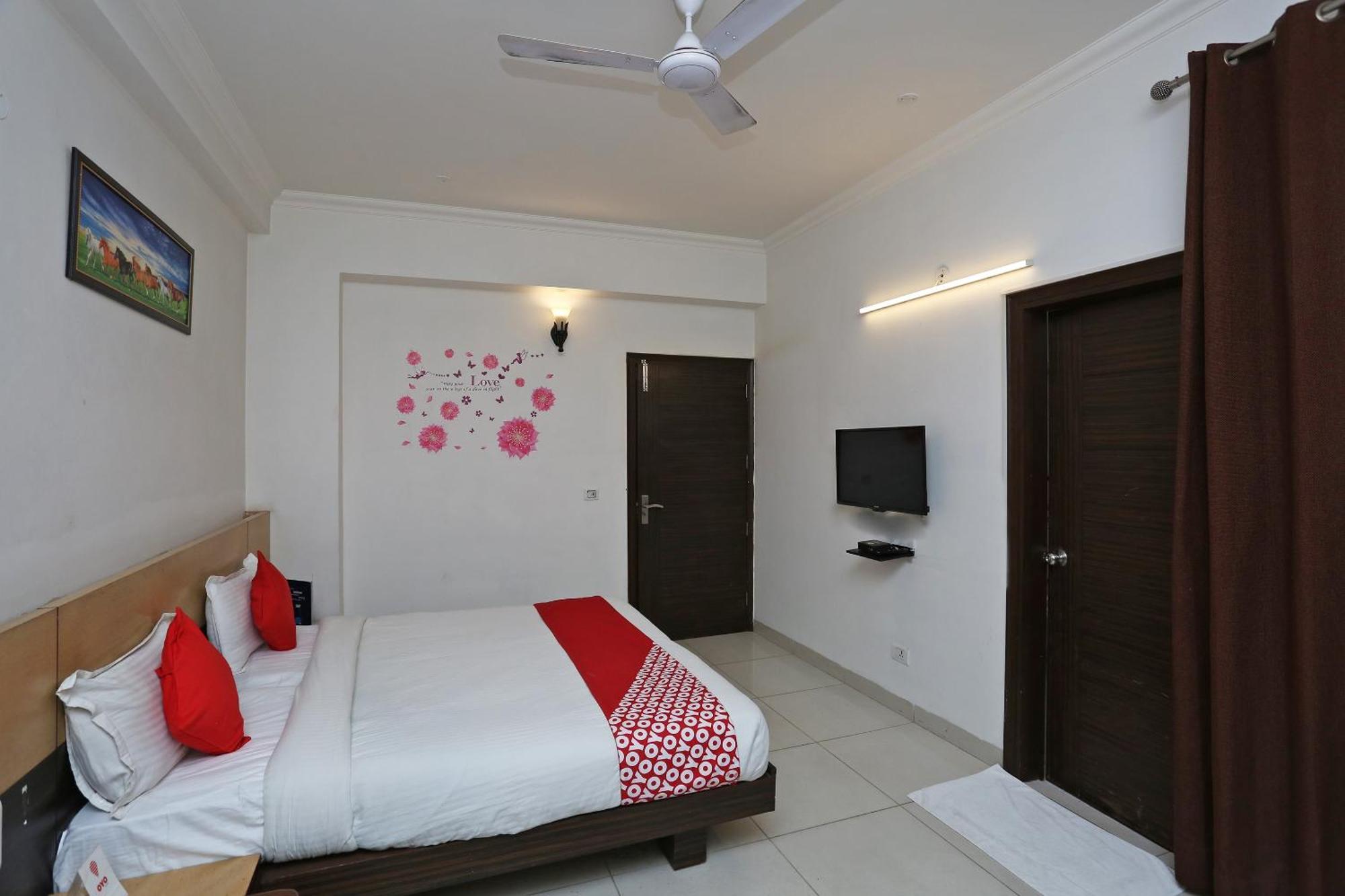 Cyber Inn Gurgaon Exterior foto