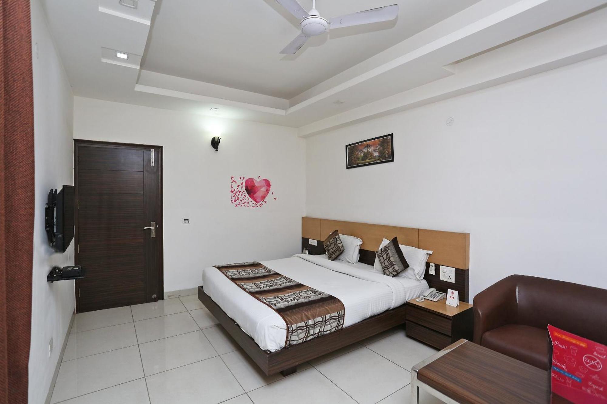 Cyber Inn Gurgaon Exterior foto